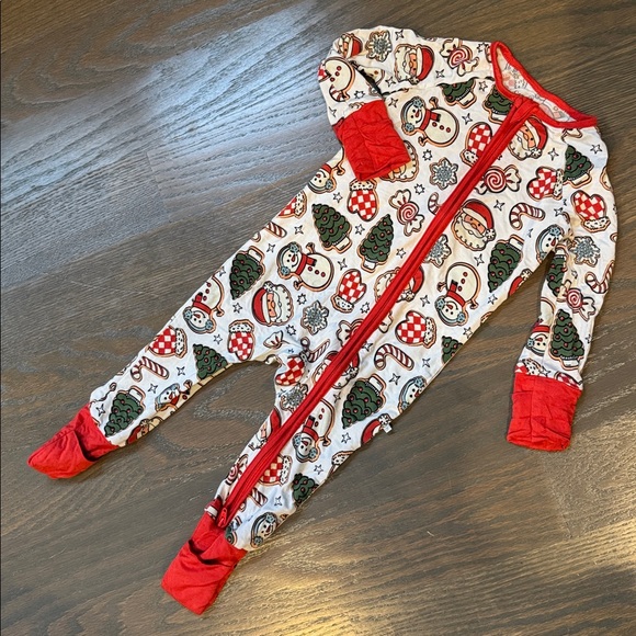 Caden Lane Other - Caden Lane Santa's Cookies Convertible Zip Romper | 6-12 Months